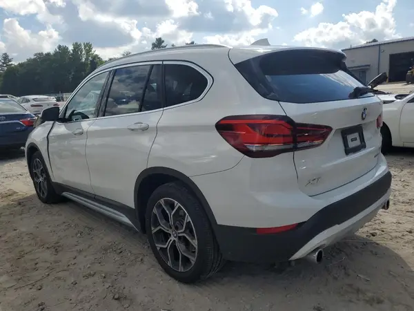 WBXJG9C02M5T60771 2021 BMW X1 - Image 2