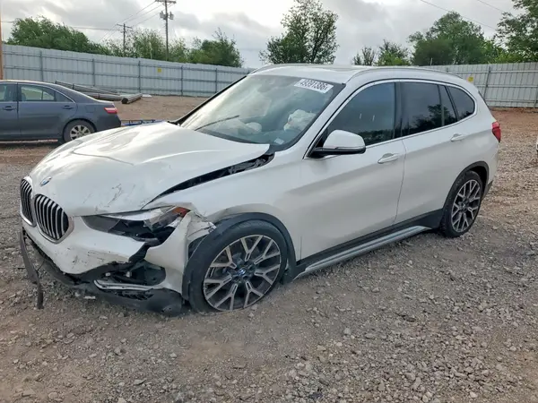 WBXJG9C02M5T74041 2021 BMW X1 - Image 1