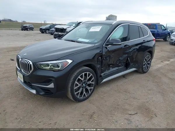 WBXJG9C02M5T95519 2021 BMW X1 - Image 2