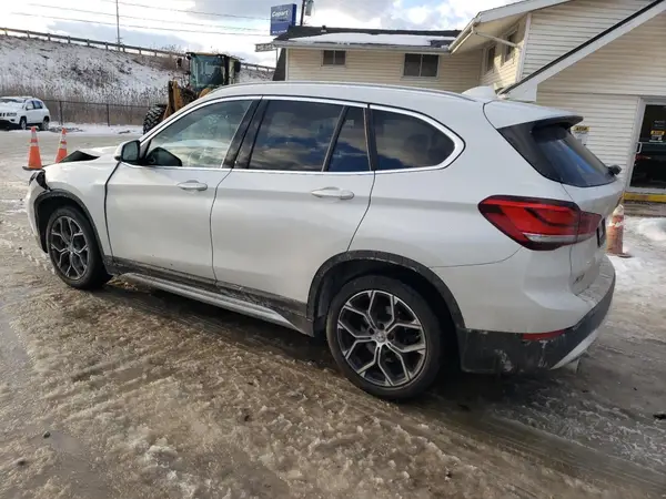 WBXJG9C02M5U47408 2021 BMW X1 - Image 2