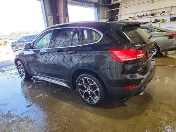 WBXJG9C03M5S45130 2021 BMW X1 - Image 2
