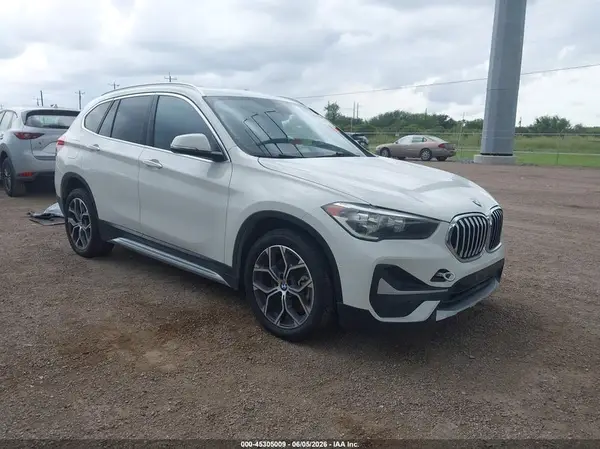 WBXJG9C03M5T04290 2021 BMW X1 - Image 1