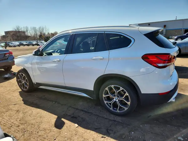 WBXJG9C03M5T48581 2021 BMW X1 - Image 2