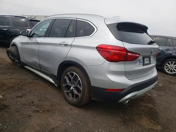 WBXJG9C03M5T85906 2021 BMW X1 - Image 2