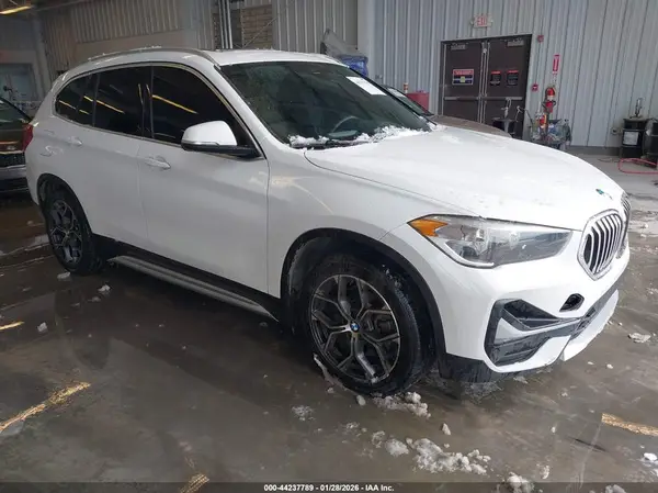 WBXJG9C04L5P89599 2020 BMW X1 - Image 1