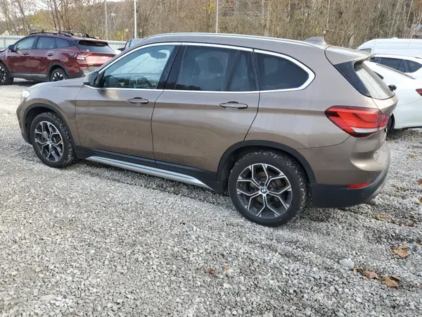WBXJG9C04L5P92423 2020 BMW X1 - Image 2