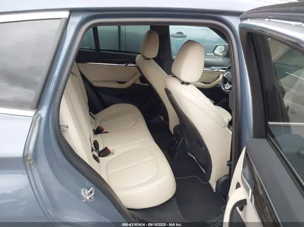 WBXJG9C04L5R54017 2020 BMW X1 - Image 8