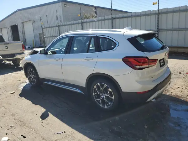 WBXJG9C04M5S33259 2021 BMW X1 - Image 2