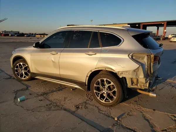 WBXJG9C04M5T13497 2021 BMW X1 - Image 2