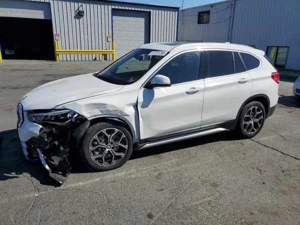 WBXJG9C04M5U45174 2021 BMW X1 - Image 1