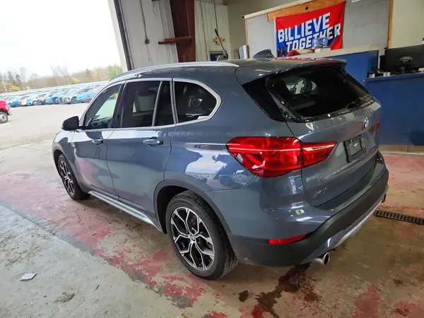 WBXJG9C04M5U48172 2021 BMW X1 - Image 2