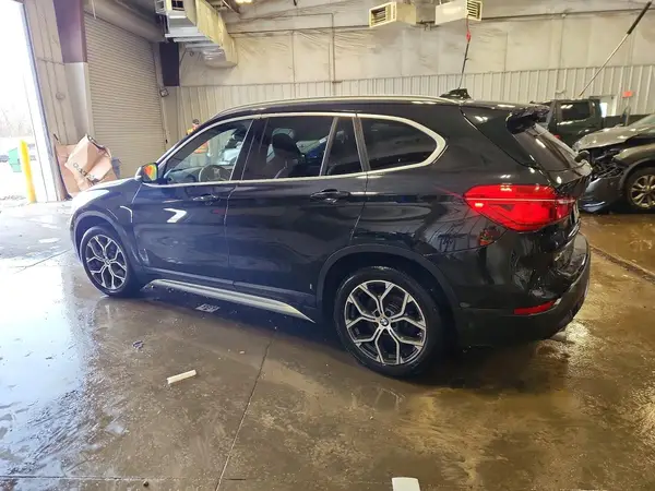 WBXJG9C05M5T14965 2021 BMW X1 - Image 2