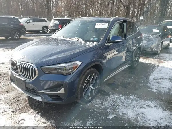 WBXJG9C05M5U36774 2021 BMW X1 - Image 2
