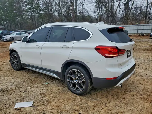 WBXJG9C05M5U47306 2021 BMW X1 - Image 2