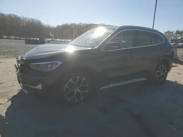 WBXJG9C06L5P51615 2020 BMW X1 - Image 1