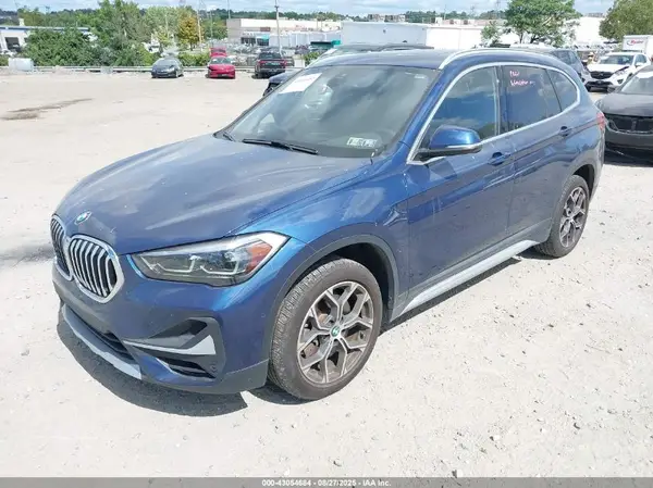 WBXJG9C06M5S40455 2021 BMW X1 - Image 2