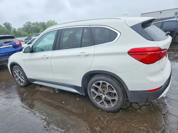 WBXJG9C06M5S54128 2021 BMW X1 - Image 2