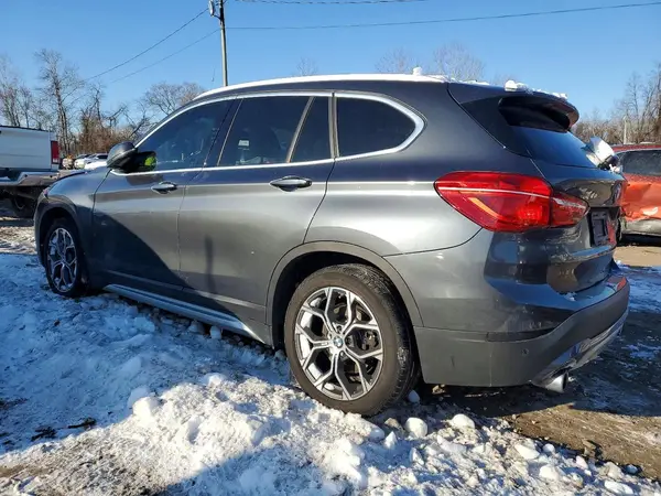 WBXJG9C06M5T64550 2021 BMW X1 - Image 2
