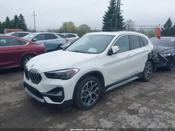 WBXJG9C06M5T70073 2021 BMW X1 - Image 2