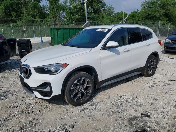 WBXJG9C06M5T78528 2021 BMW X1 - Image 1