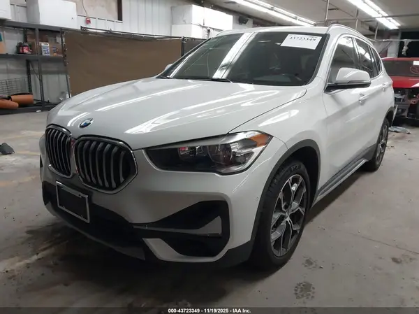 WBXJG9C07L5R27894 2020 BMW X1 - Image 2