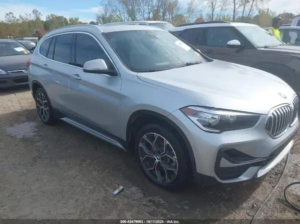 WBXJG9C07M5U48229 2021 BMW X1 - Image 1
