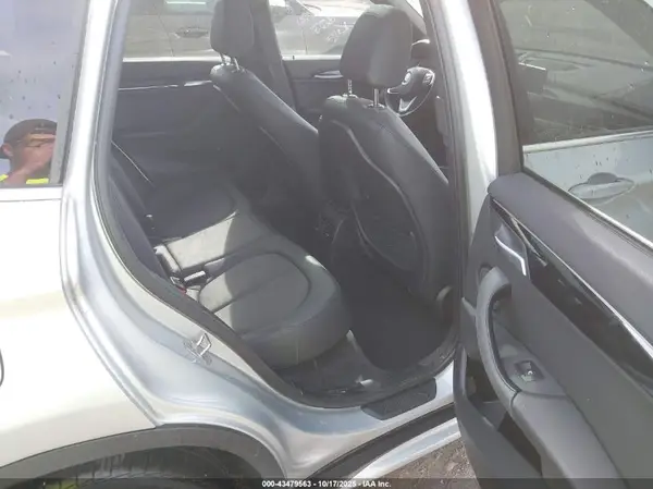 WBXJG9C07M5U48229 2021 BMW X1 - Image 8