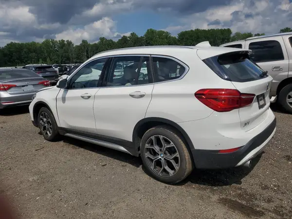 WBXJG9C08M5S26699 2021 BMW X1 - Image 2