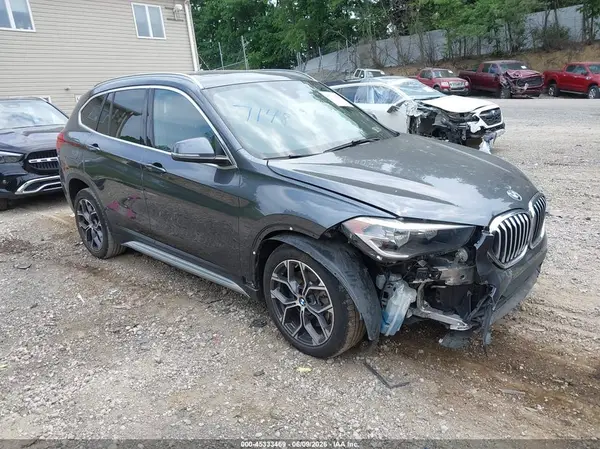 WBXJG9C08M5T87148 2021 BMW X1 - Image 1