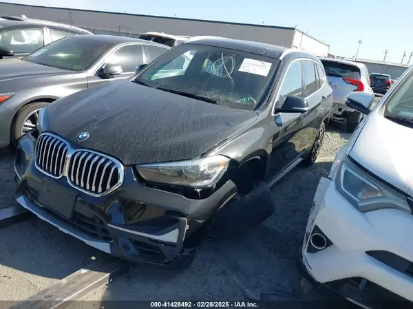 WBXJG9C09L5R01054 2020 BMW X1 - Image 2