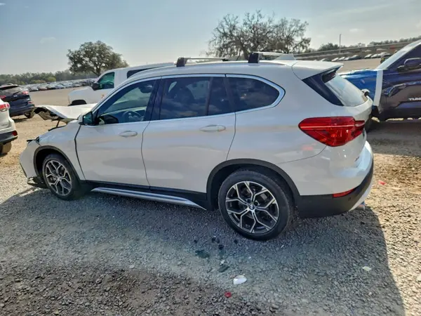 WBXJG9C09M5T08957 2021 BMW X1 - Image 2