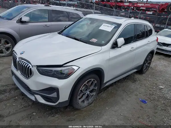 WBXJG9C09M5T94206 2021 BMW X1 - Image 2