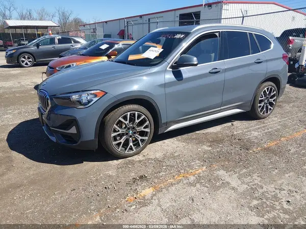 WBXJG9C09M5U28998 2021 BMW X1 - Image 2