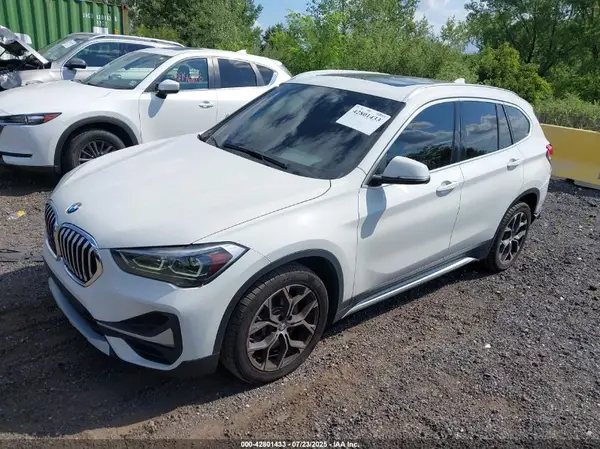 WBXJG9C0XM5T44737 2021 BMW X1 - Image 2