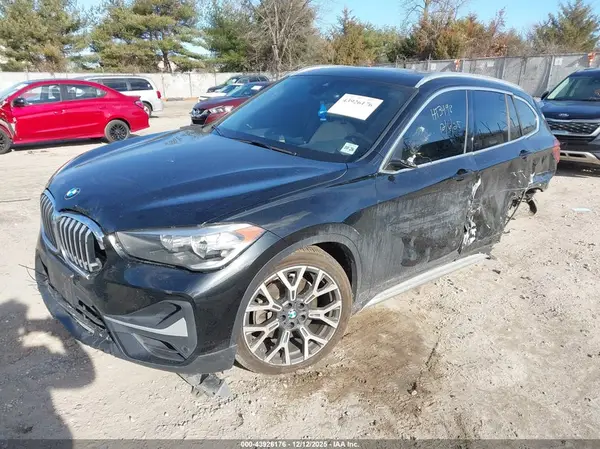 WBXJG9C0XM5T72442 2021 BMW X1 - Image 2