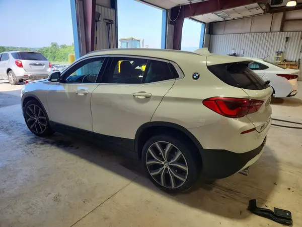 WBXYH9C01L5P47578 2020 BMW X2 - Image 2