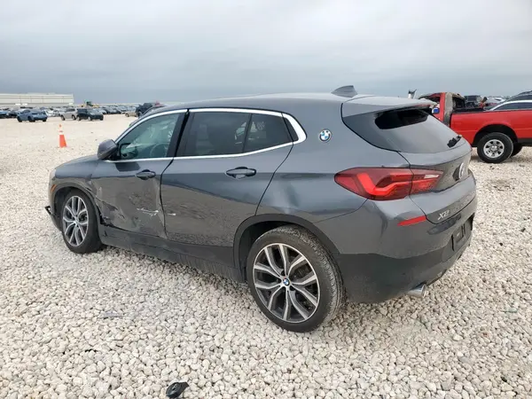 WBXYH9C02M5S76283 2021 BMW X2 - Image 2