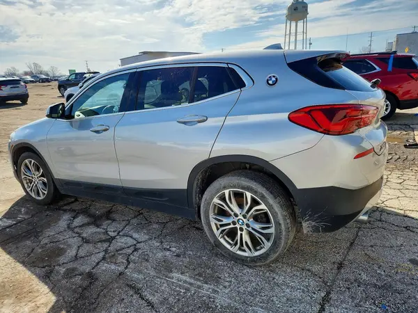 WBXYH9C04L5P15675 2020 BMW X2 - Image 2