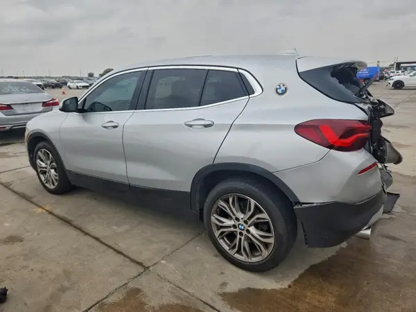 WBXYH9C04L5R77325 2020 BMW X2 - Image 2