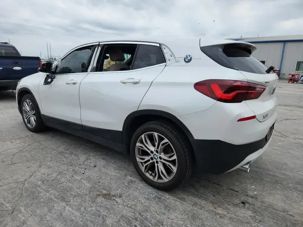 WBXYH9C05M5S08639 2021 BMW X2 - Image 2
