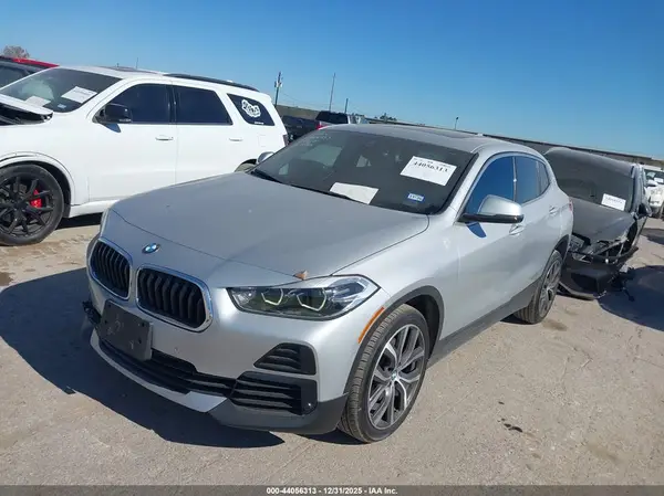 WBXYH9C05M5S66282 2021 BMW X2 - Image 2