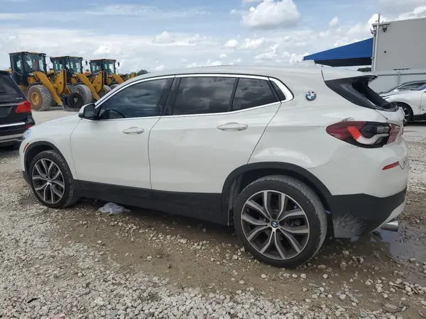 WBXYH9C09M5S42082 2021 BMW X2 - Image 2