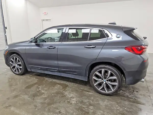 WBXYH9C09N5T78908 2022 BMW X2 - Image 2