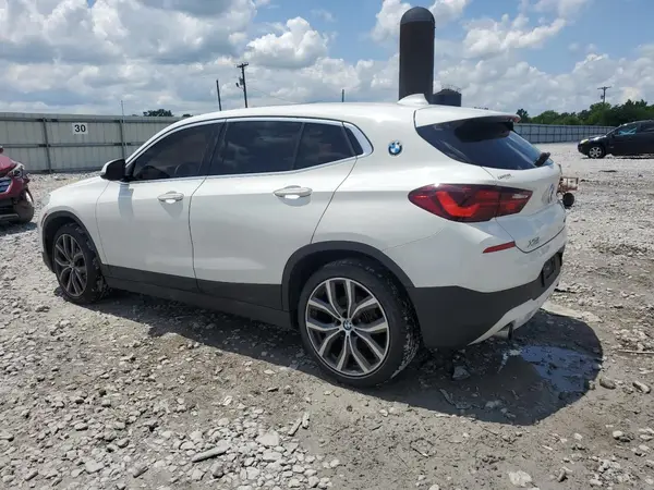 WBXYJ1C00M5S39156 2021 BMW X2 - Image 2