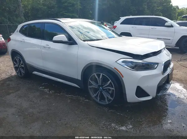 WBXYJ1C00M5T06533 2021 BMW X2 - Image 1