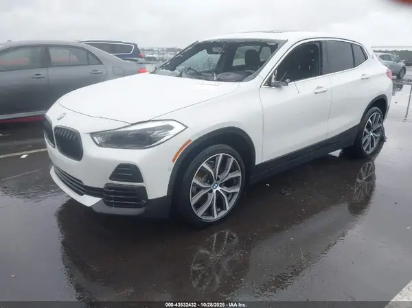 WBXYJ1C01M5T38147 2021 BMW X2 - Image 2