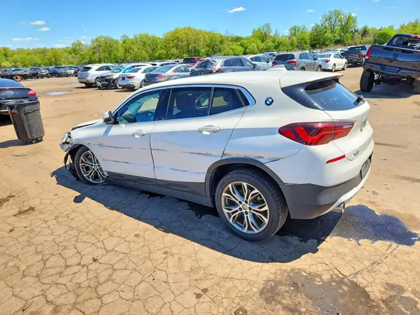 WBXYJ1C05N5U69180 2022 BMW X2 - Image 2