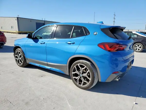WBXYJ1C06N5U28136 2022 BMW X2 - Image 2