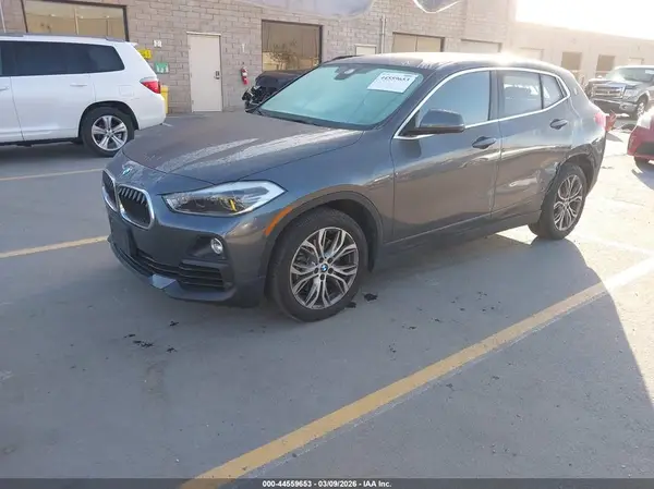 WBXYJ1C08L5R40557 2020 BMW X2 - Image 2