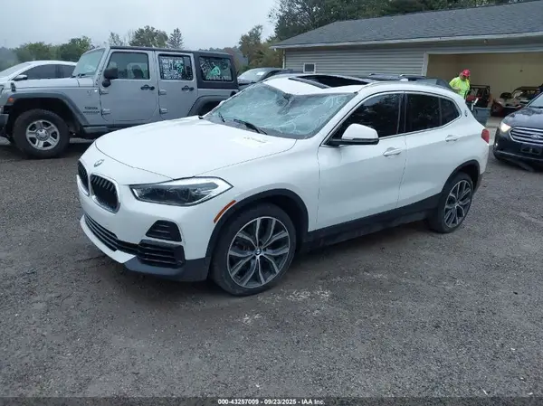 WBXYJ1C08M5S20239 2021 BMW X2 - Image 2